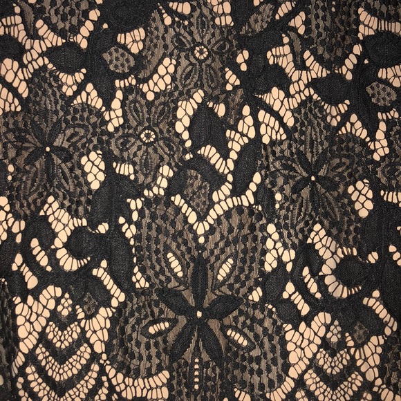 Lace Crop Top - Picture 2 of 2